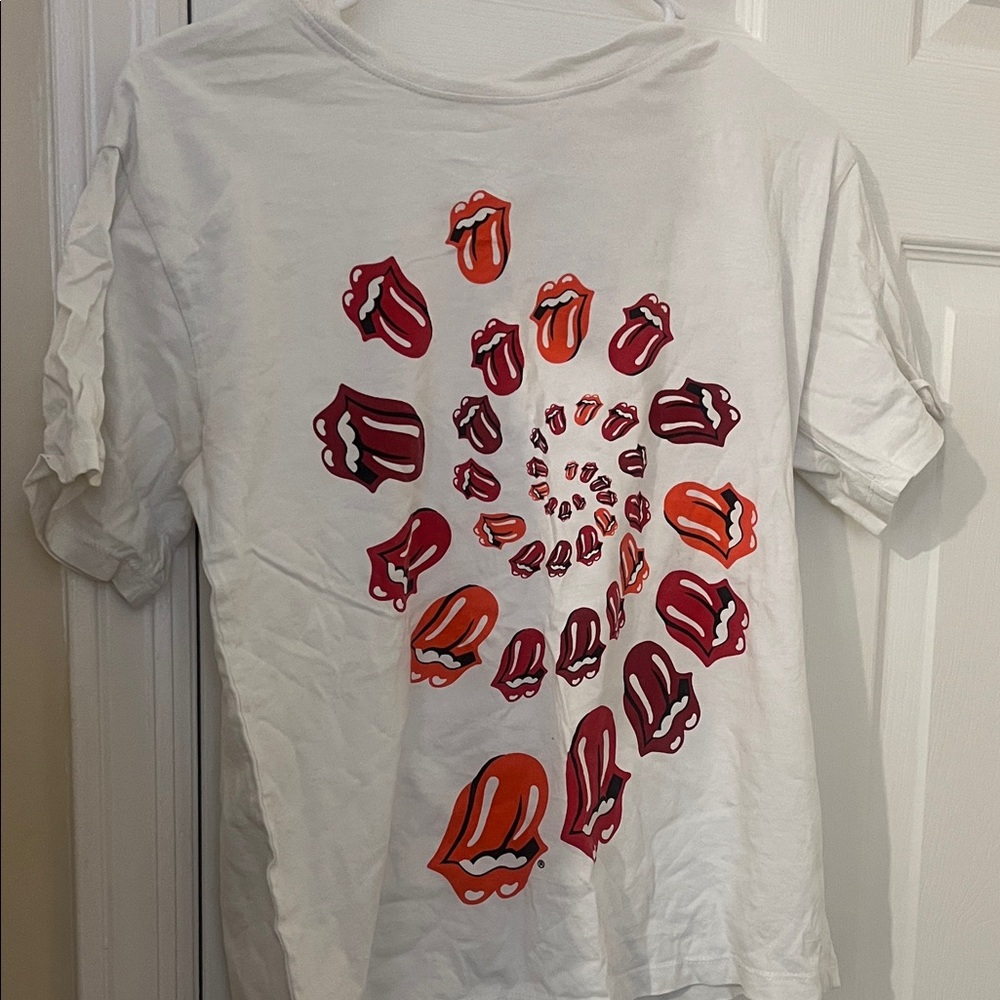 Stylish White Women’s Shirt with Red and Orange Graphic